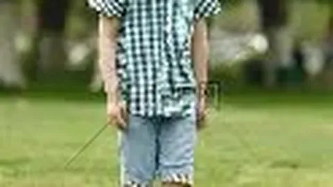 奚梦瑶产后二度迎接小公主，乘车离院赴月子中心亮相